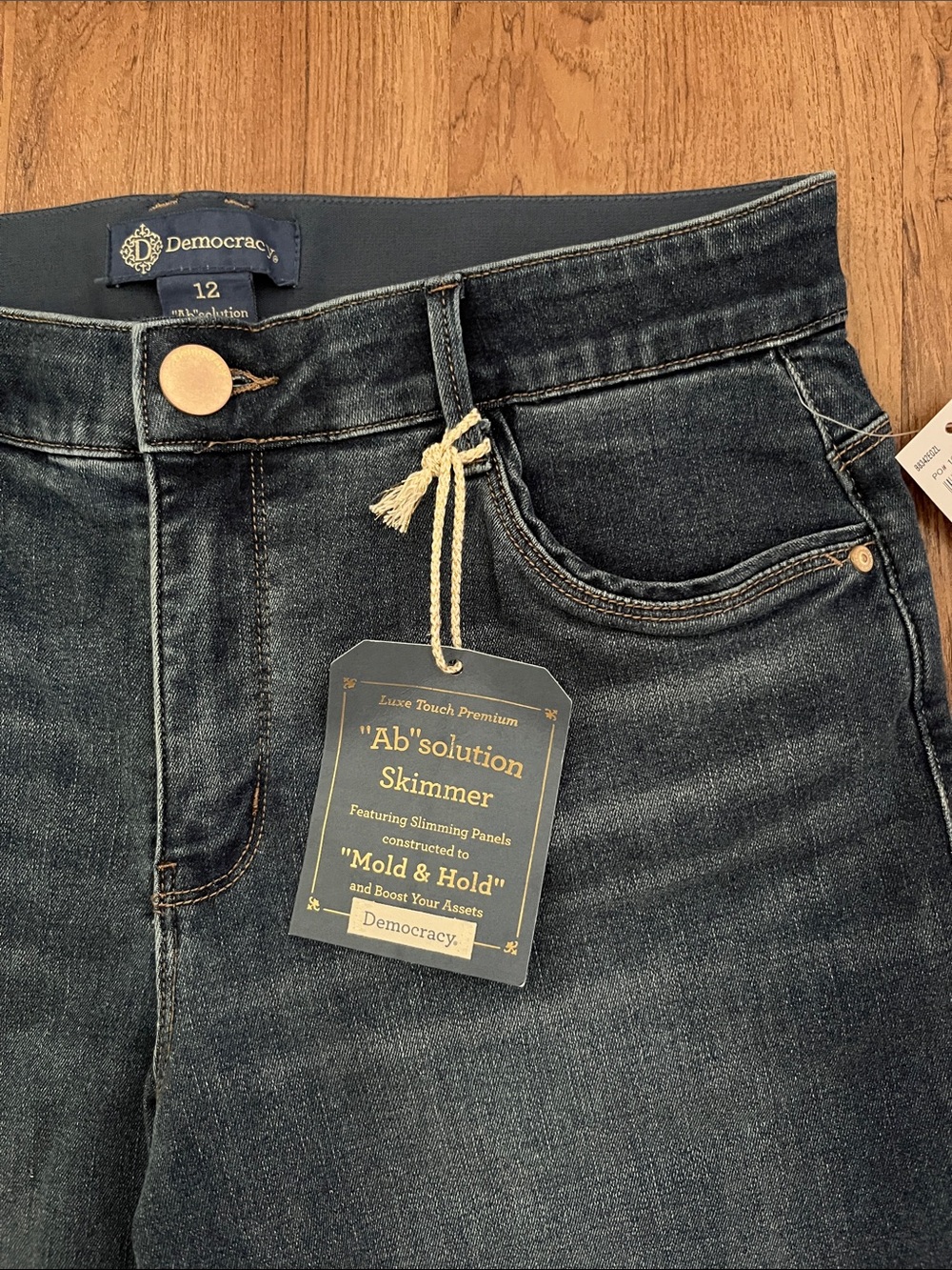 NWT Democracy Ab Solution 3D Embroidered Bow Skimmer Jeans - Picture 7 of 16